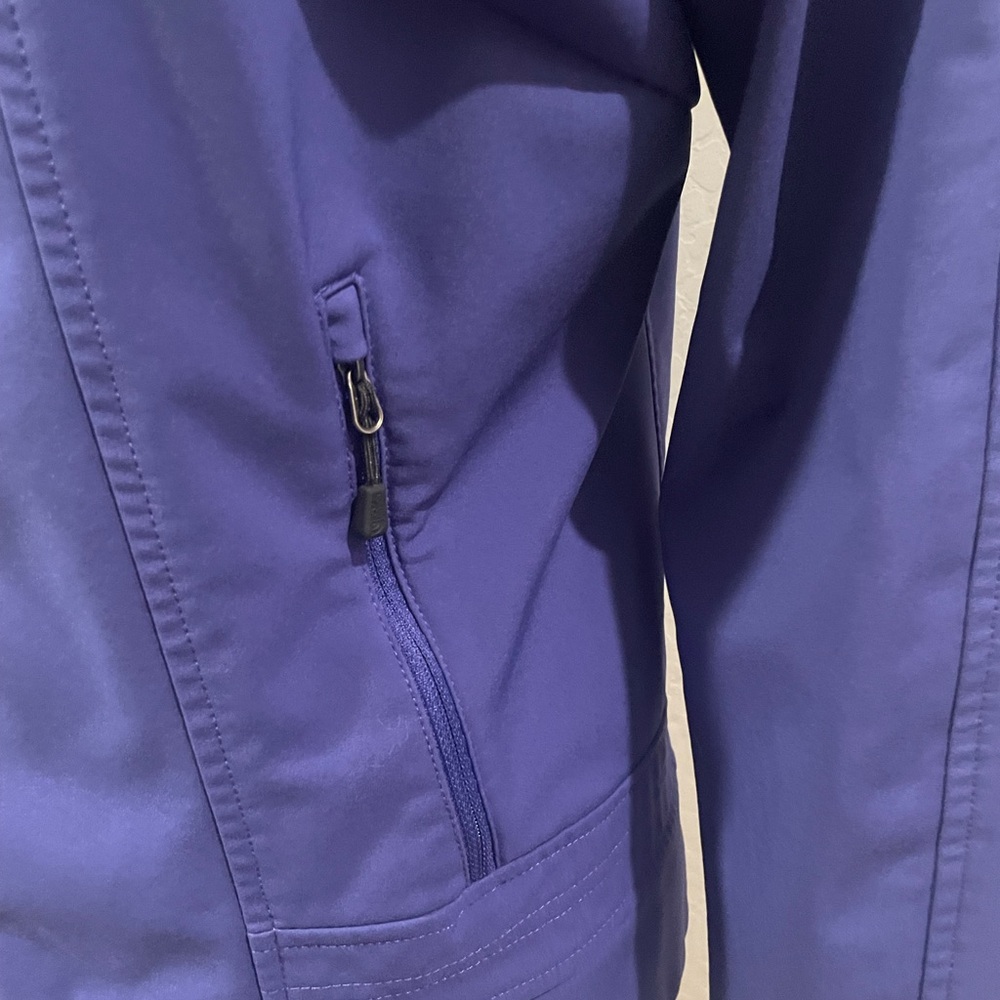 The North Face Jacket - Picture 6 of 11
